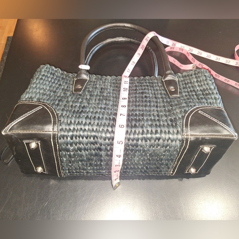Black Woven Shoulder Bag - Picture 7 of 8